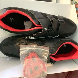 New In Box Peloton size 48 (13.5)